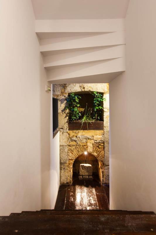 Apartment Old Stables Chiado - 1 Bedroom In The Red Heart Of Lissabon
